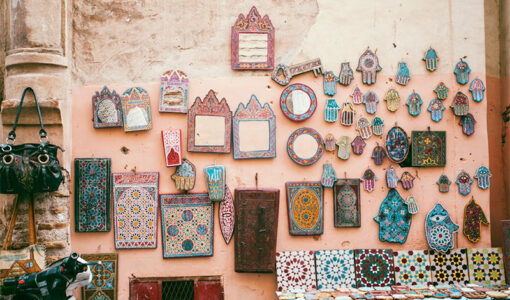 traditional-oriental-decorative-souvenirs
