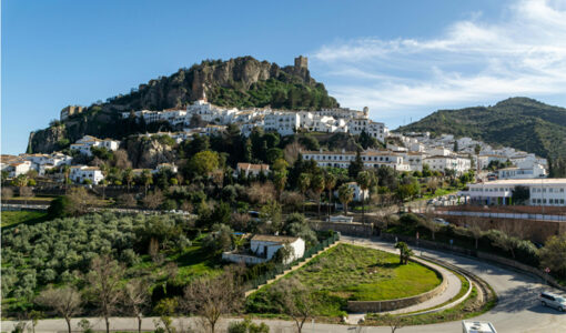 zahara-de-la-sierra-town-in-spain