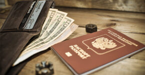 Common Travel Scams